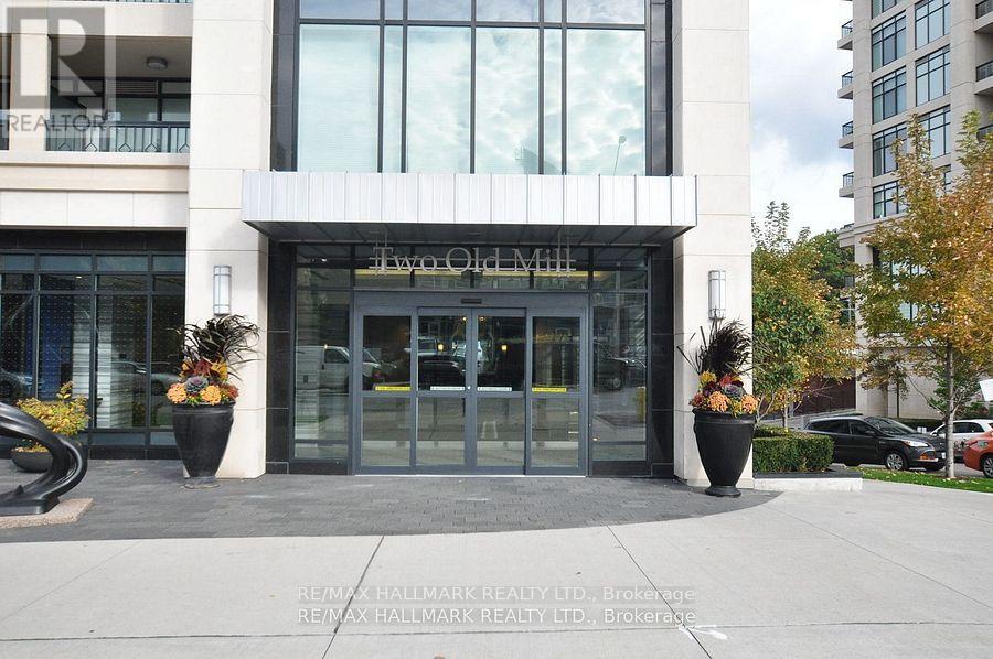 626 - 2 OLD MILL DRIVE, Toronto, Ontario