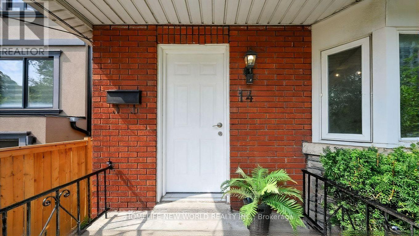 Main Fl - 14 Franklin Avenue, Toronto, Ontario  M2N 1B6 - Photo 3 - C12417966