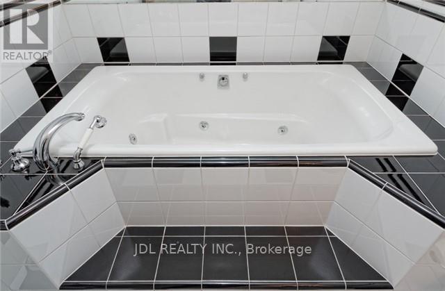 Bsmt - 9 Finchgate Court, Toronto, Ontario  M2K 2C8 - Photo 9 - C12430152