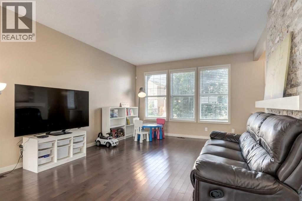 152 New Brighton Grove Se, Calgary, Alberta  T2Z 1G1 - Photo 6 - A2256828