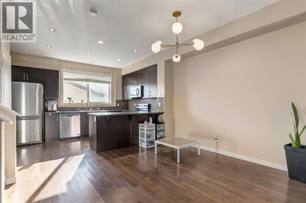 152 New Brighton Grove Se, Calgary, Alberta  T2Z 1G1 - Photo 7 - A2256828