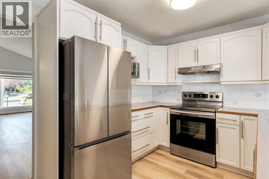 44 Citadel Manor Nw, Calgary, Alberta  T3G 3Y3 - Photo 12 - A2256829
