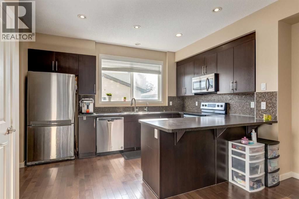 152 New Brighton Grove Se, Calgary, Alberta  T2Z 1G1 - Photo 8 - A2256828