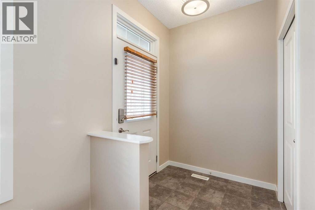 152 New Brighton Grove Se, Calgary, Alberta  T2Z 1G1 - Photo 2 - A2256828