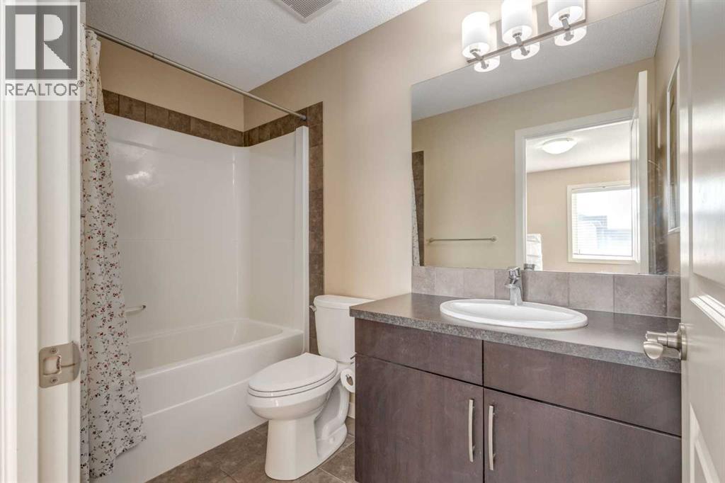 152 New Brighton Grove Se, Calgary, Alberta  T2Z 1G1 - Photo 17 - A2256828