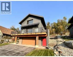 1006 Silvertip Road Rossland