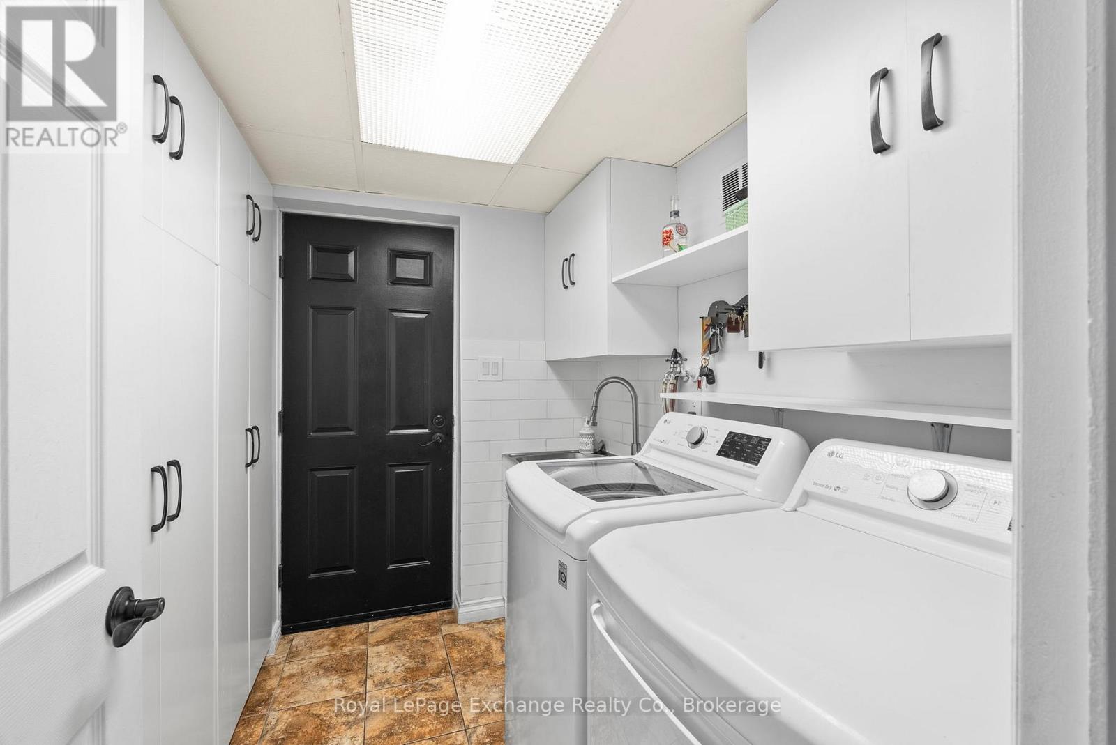 990 Heritage Drive, Huron-Kinloss, Ontario  N2Z 0C2 - Photo 13 - X12431329