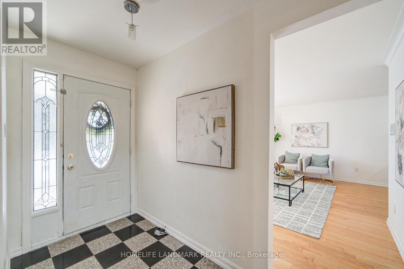16 Paloma Place, Toronto, Ontario  M1J 1P7 - Photo 3 - E12431335
