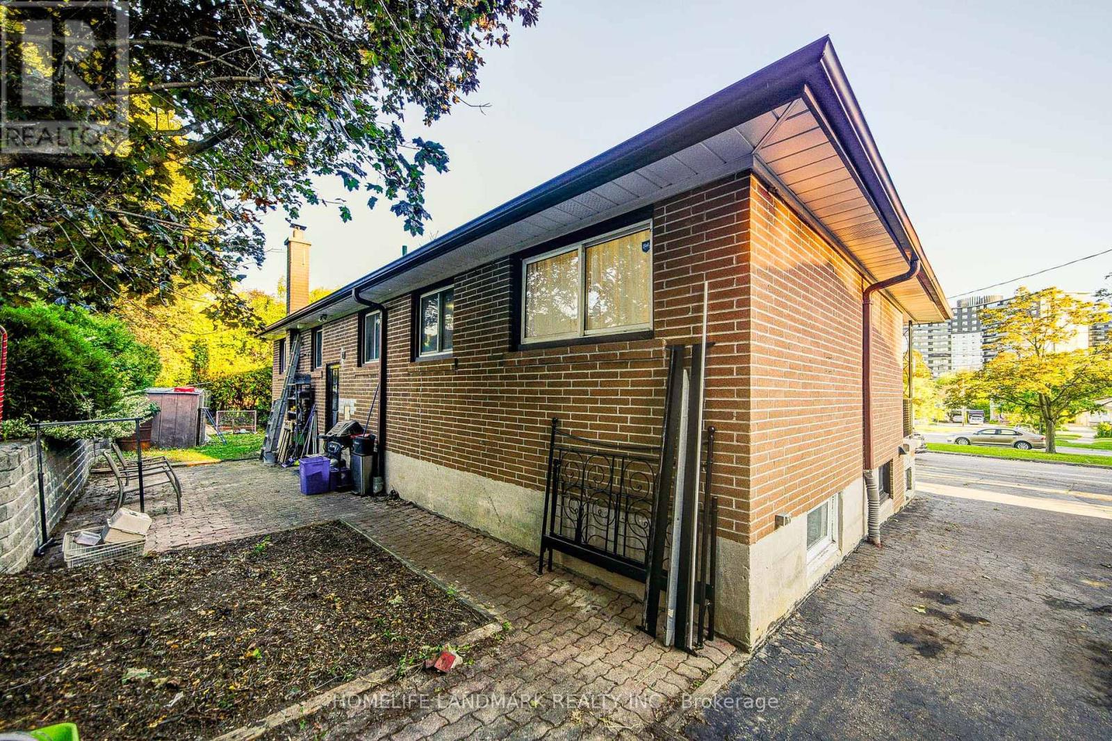 16 Paloma Place, Toronto, Ontario  M1J 1P7 - Photo 46 - E12431335