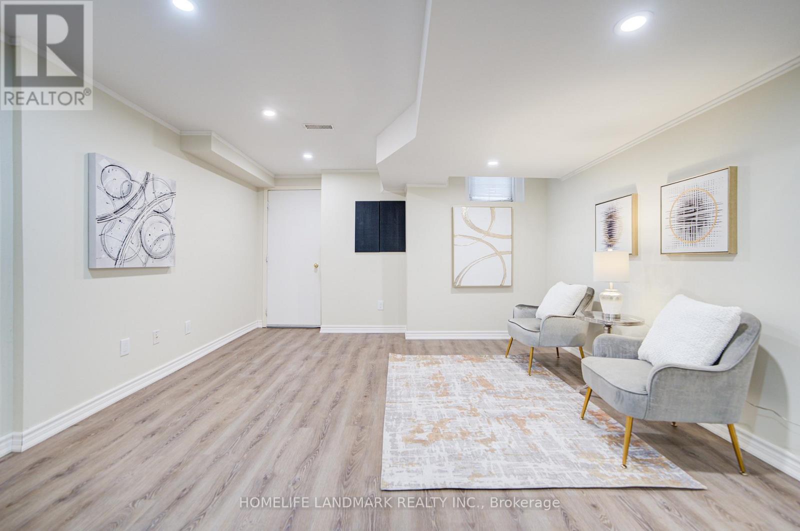27 Bur Oak Avenue, Markham, Ontario  L6C 2E2 - Photo 34 - N12431334