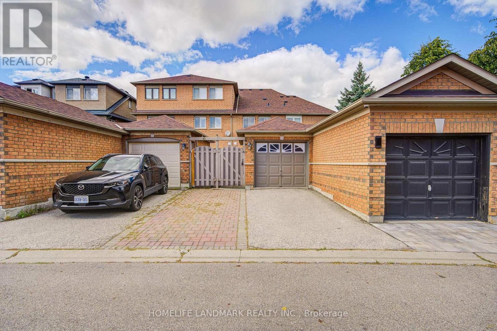 27 Bur Oak Avenue, Markham, Ontario  L6C 2E2 - Photo 38 - N12431334