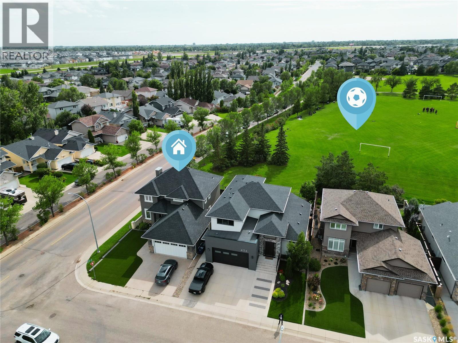 438 Horlick Manor, Saskatoon, Saskatchewan  S7N 2J6 - Photo 3 - SK019535