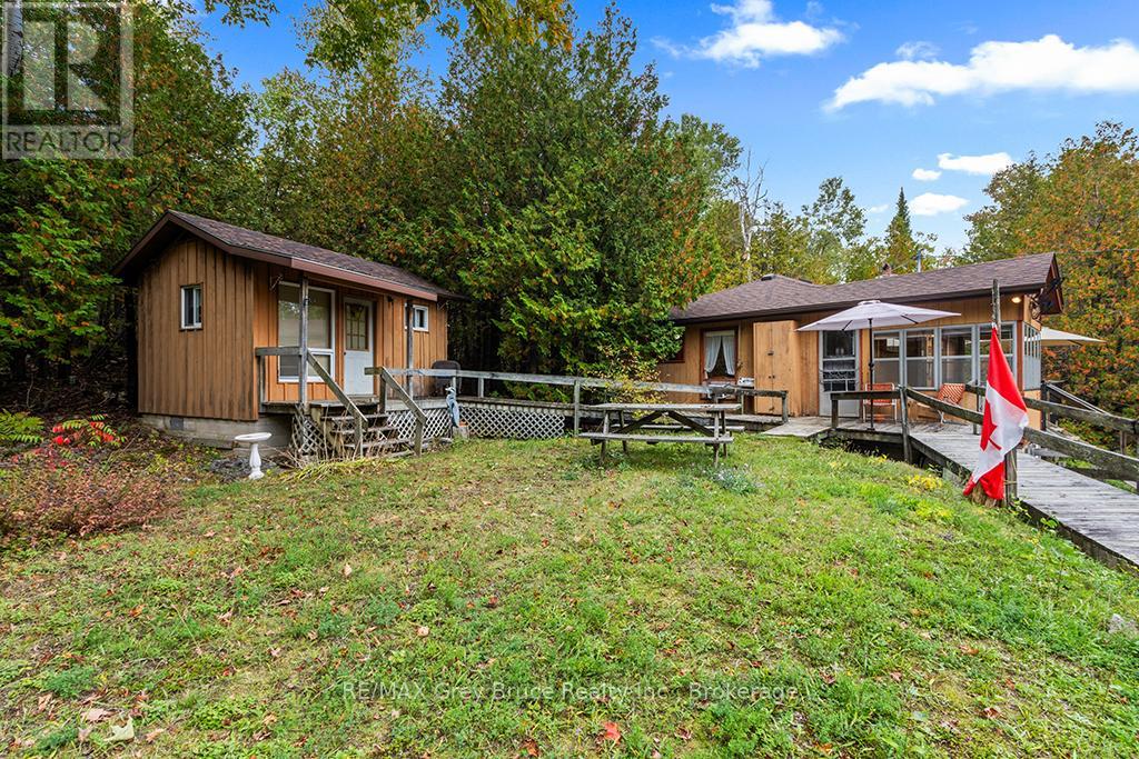 152 Shouldice Lake Road, Northern Bruce Peninsula, Ontario  N0H 1Z0 - Photo 27 - X12431341