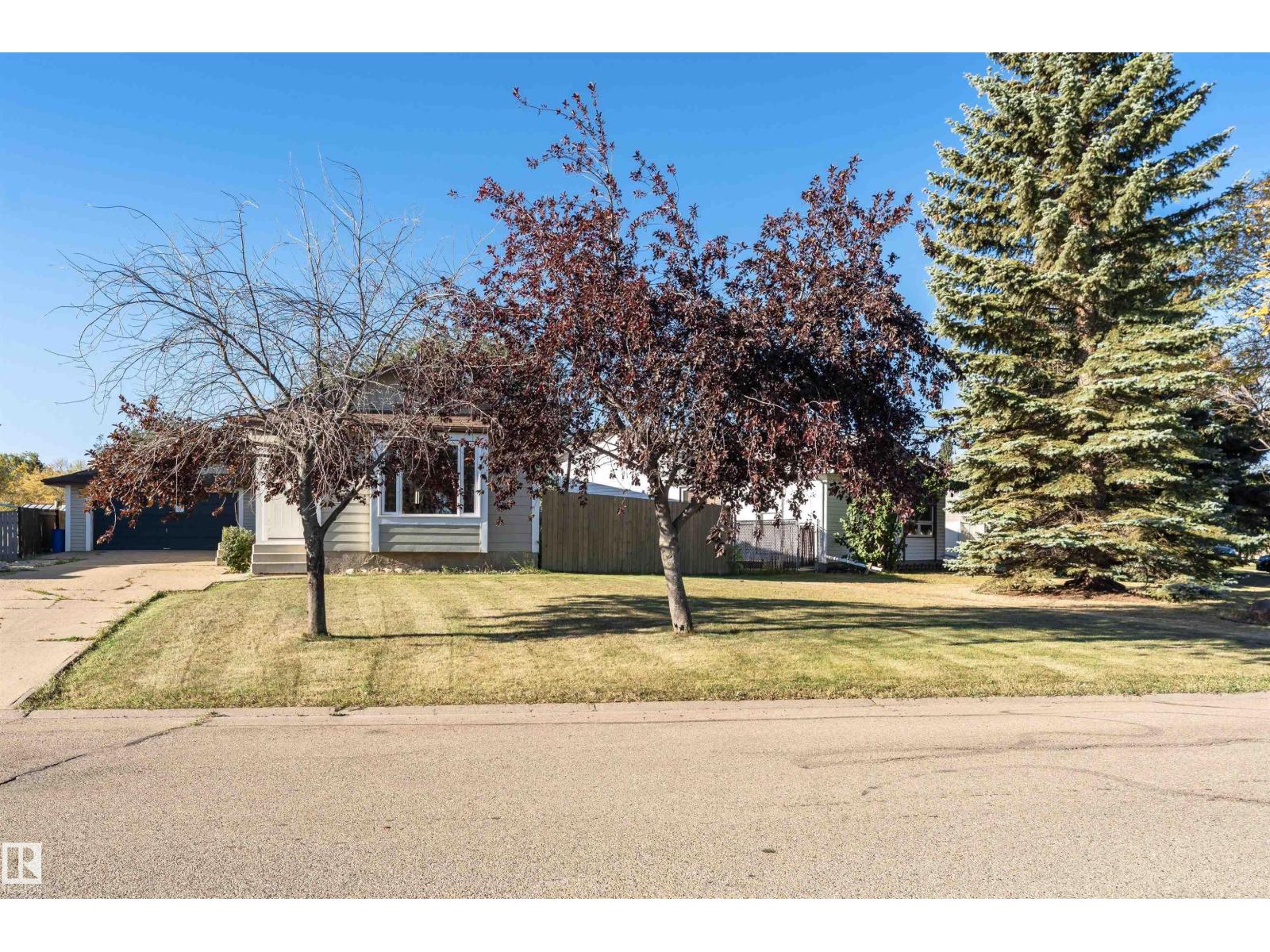 9009 102 Av, Morinville, Alberta  T8R 1B5 - Photo 2 - E4459925