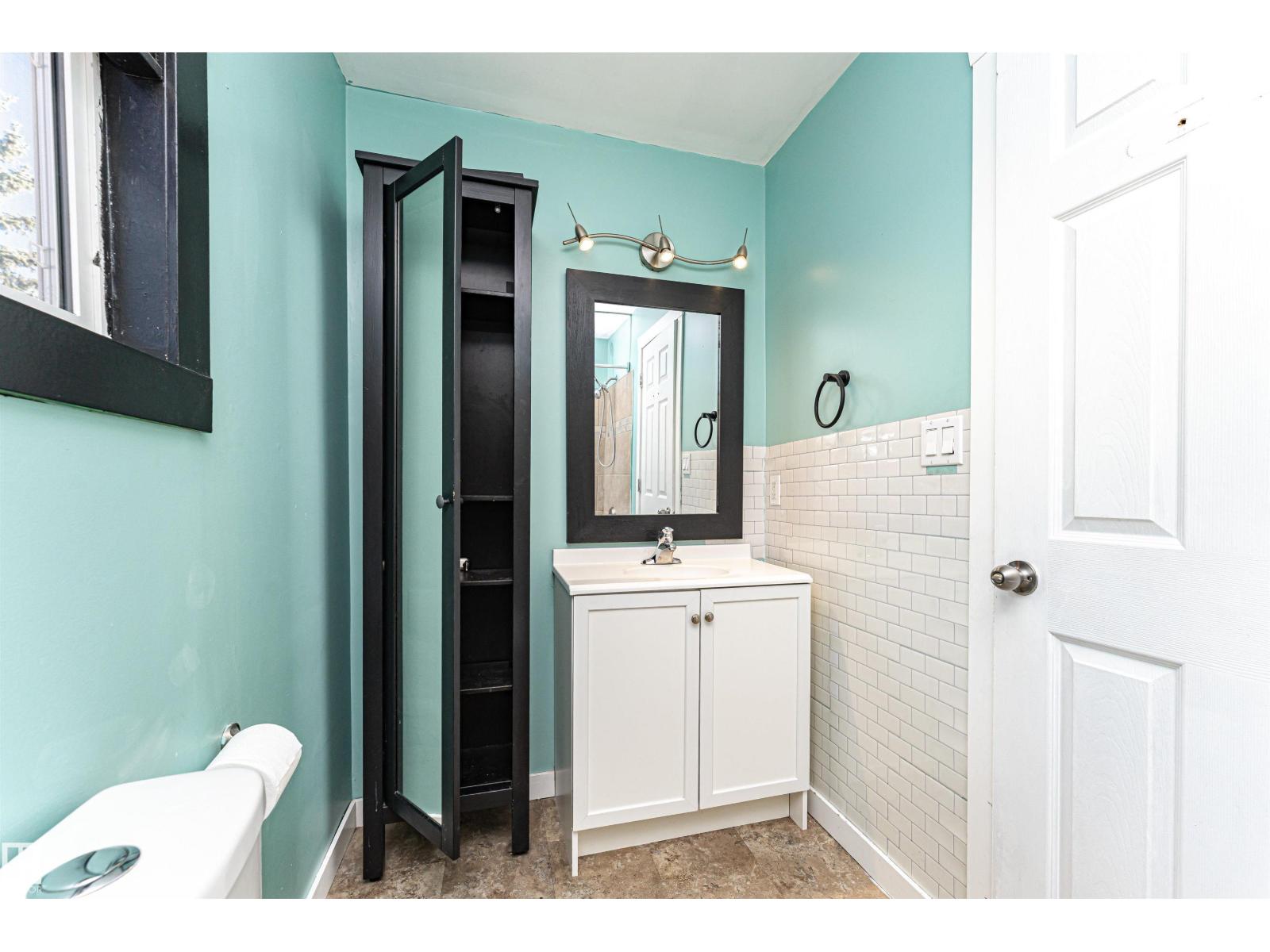 9009 102 Av, Morinville, Alberta  T8R 1B5 - Photo 28 - E4459925
