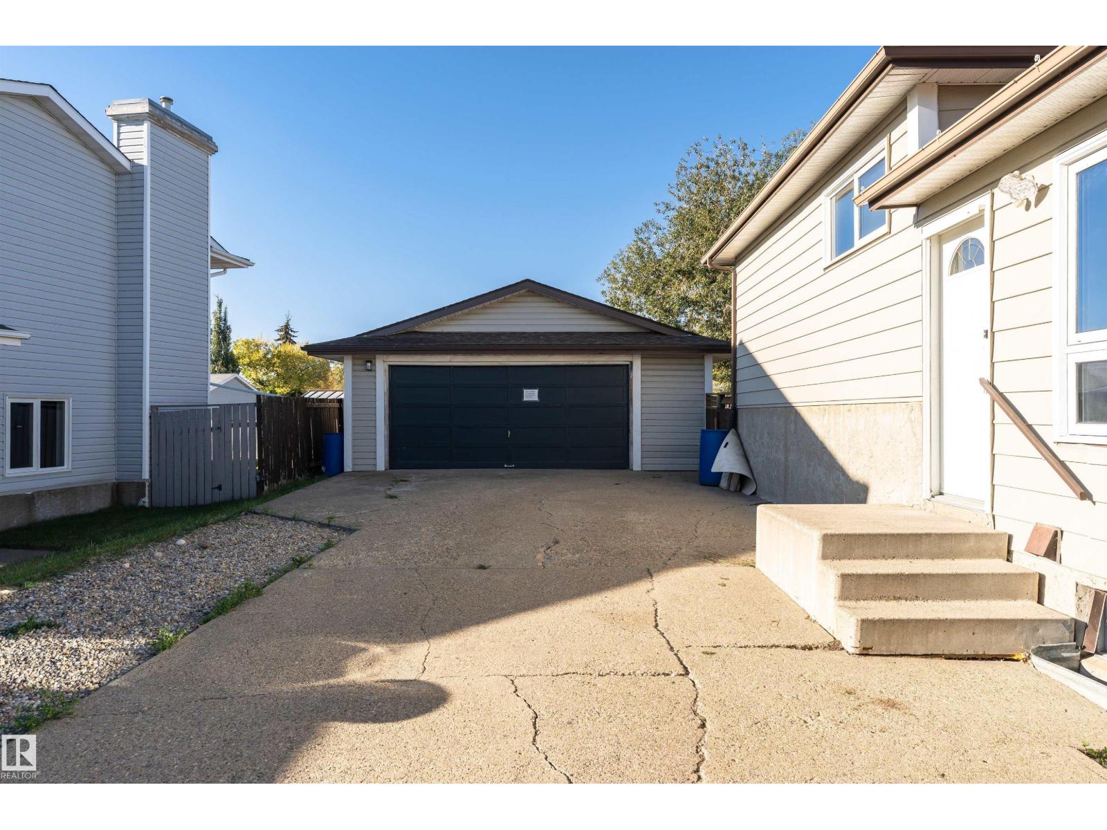 9009 102 Av, Morinville, Alberta  T8R 1B5 - Photo 44 - E4459925