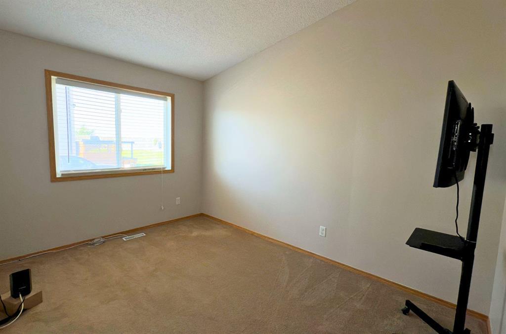 26 Stoddart Court, Winnipeg, Manitoba  R2P 1L1 - Photo 19 - 202520684