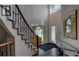 3430 Douglasdale Boulevard SE Douglasdale/Glen
