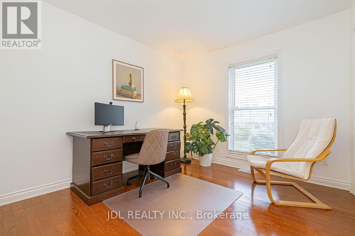 65 Grandview Street N, Oshawa, Ontario  L1G 6N6 - Photo 21 - E12430225