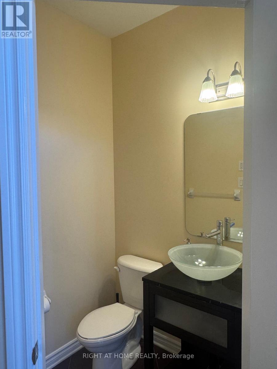253 Waymark Crescent, Ottawa, Ontario  K2M 0A5 - Photo 6 - X12296379