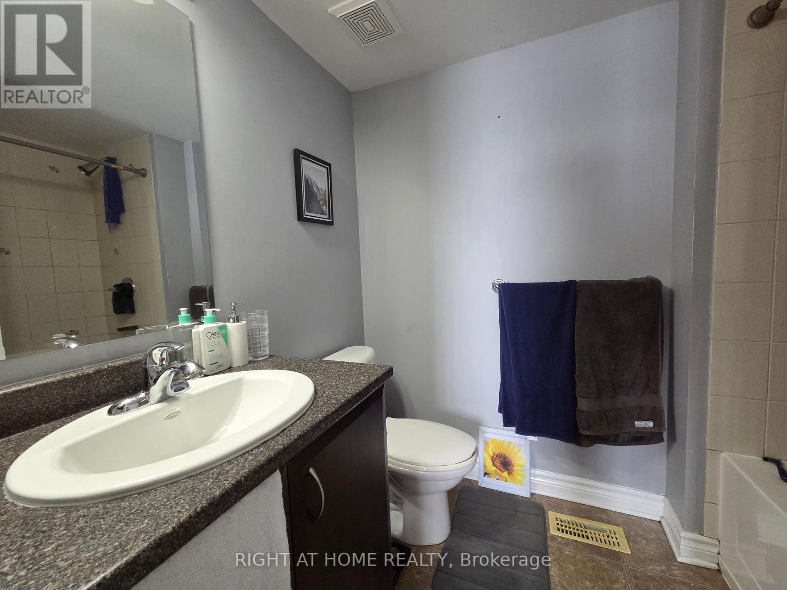 B - 590 Chapman Mills Drive, Ottawa, Ontario  K2J 3V2 - Photo 15 - X12431365