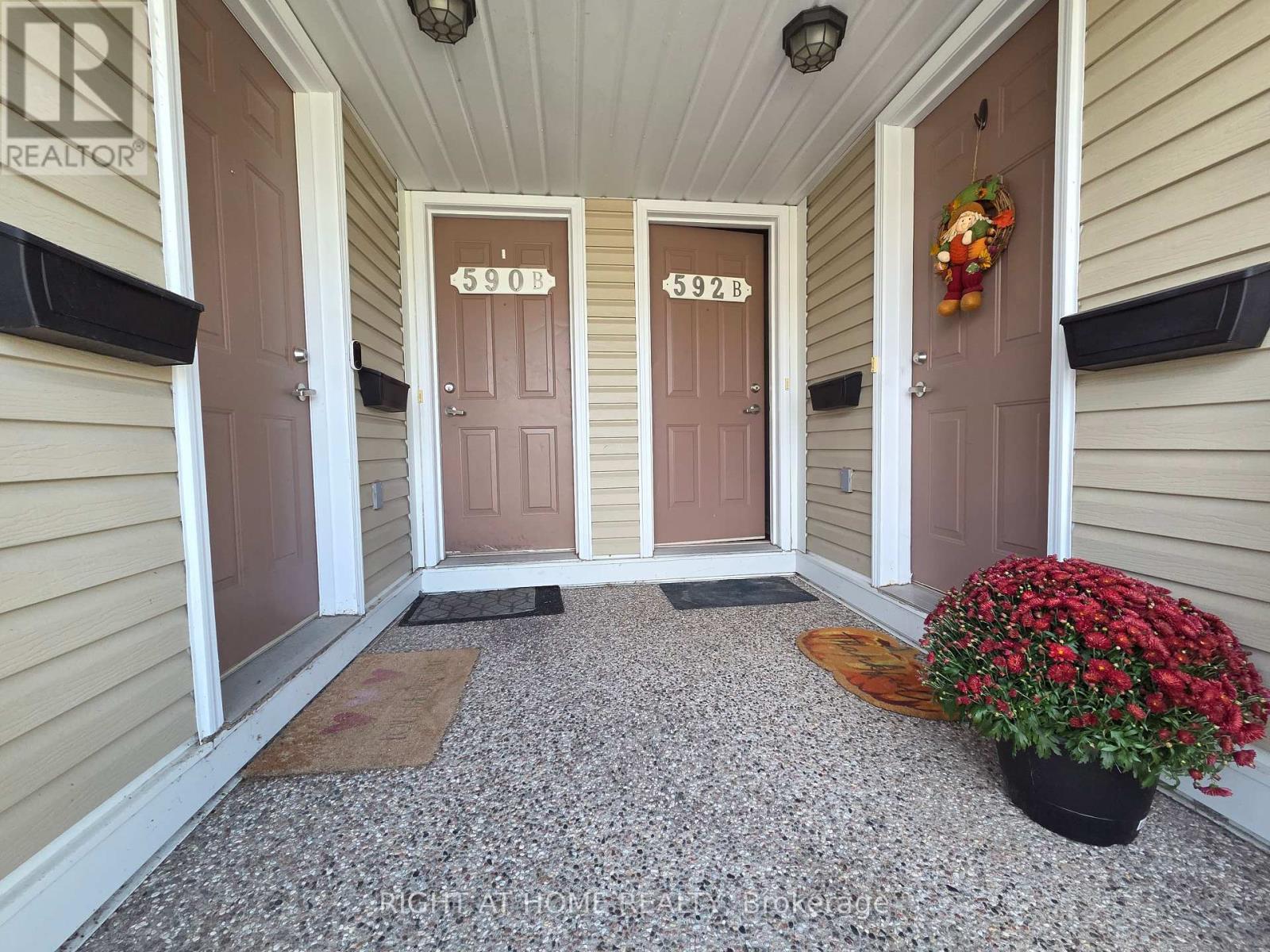 B - 590 Chapman Mills Drive, Ottawa, Ontario  K2J 3V2 - Photo 2 - X12431365