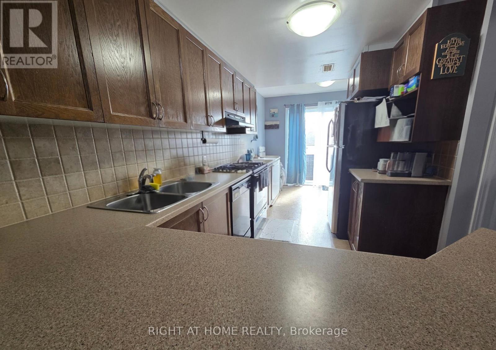 B - 590 Chapman Mills Drive, Ottawa, Ontario  K2J 3V2 - Photo 8 - X12431365