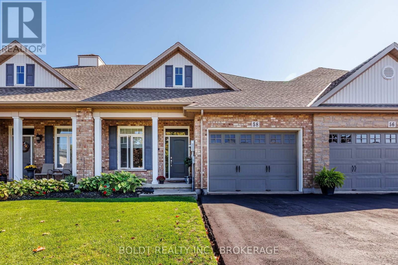58 Videl Crescent N, St. Catharines, Ontario  L2S 2R4 - Photo 1 - X12431366