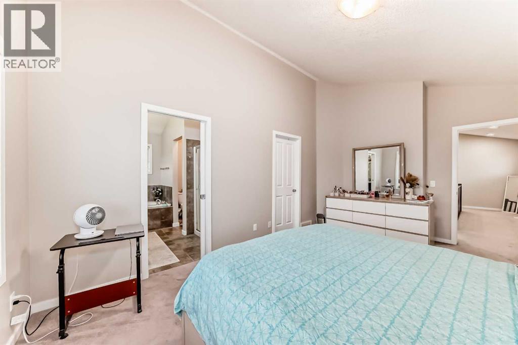 28 Panton Court Nw, Calgary, Alberta  T3K 0X2 - Photo 19 - A2260610