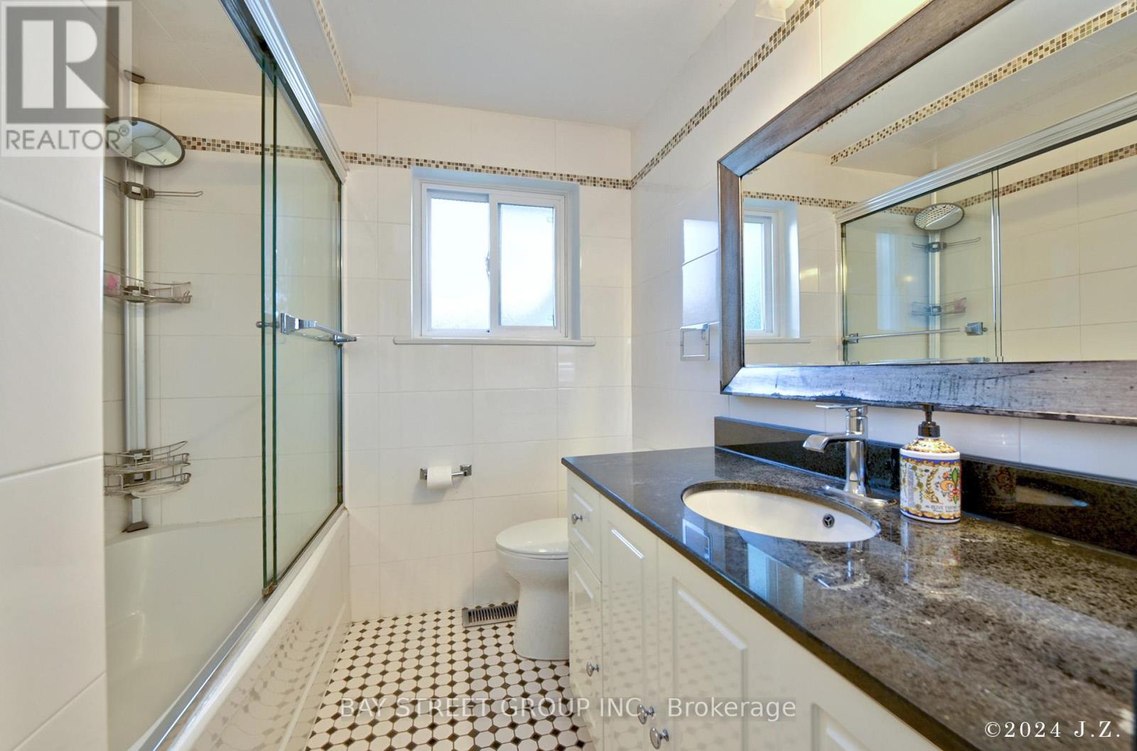 67 Grove Park Crescent, Toronto, Ontario  M2J 2C7 - Photo 13 - C12431357