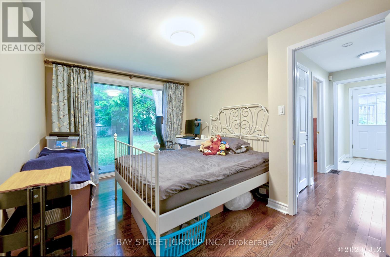 67 Grove Park Crescent, Toronto, Ontario  M2J 2C7 - Photo 14 - C12431357