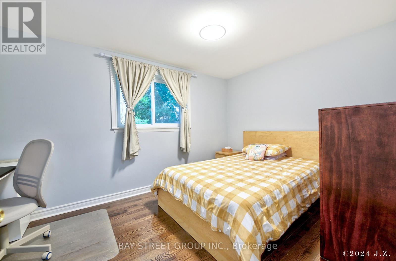 67 Grove Park Crescent, Toronto, Ontario  M2J 2C7 - Photo 15 - C12431357