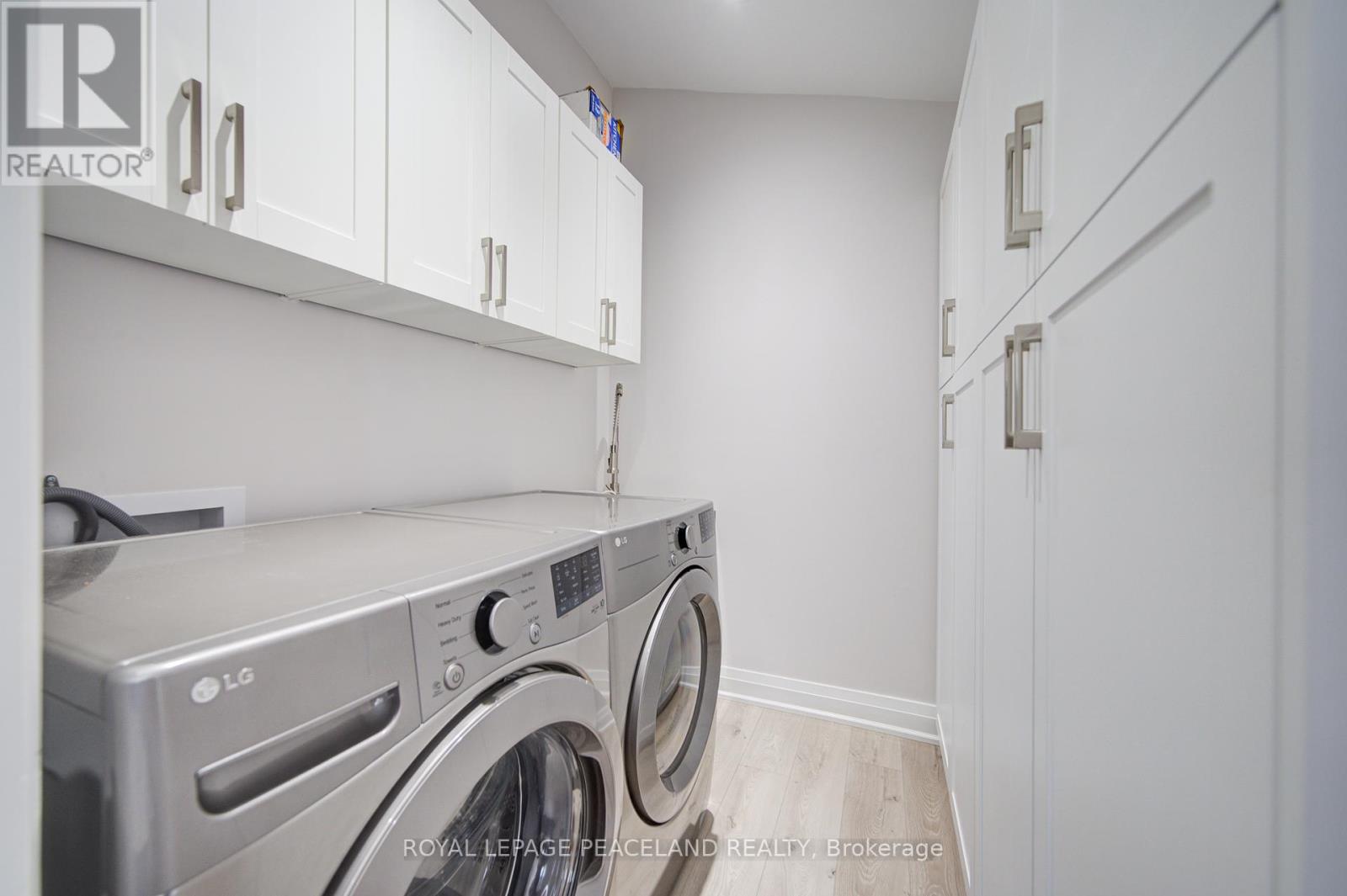 38 Lakeview Avenue, Whitchurch-Stouffville, Ontario  L4A 2H1 - Photo 22 - N12431368