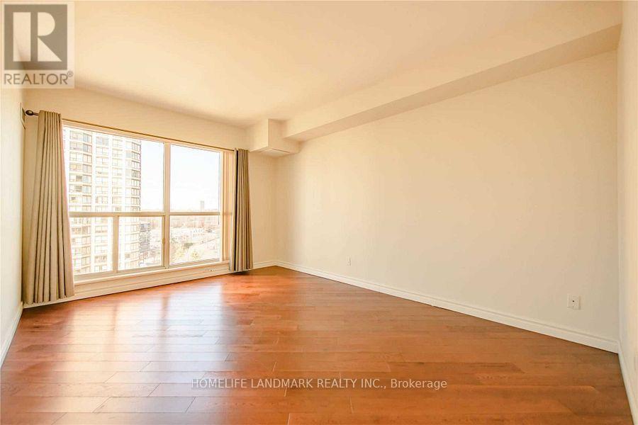 1002 - 2261 Lakeshore Boulevard W, Toronto, Ontario  M8V 3X1 - Photo 6 - W12431356