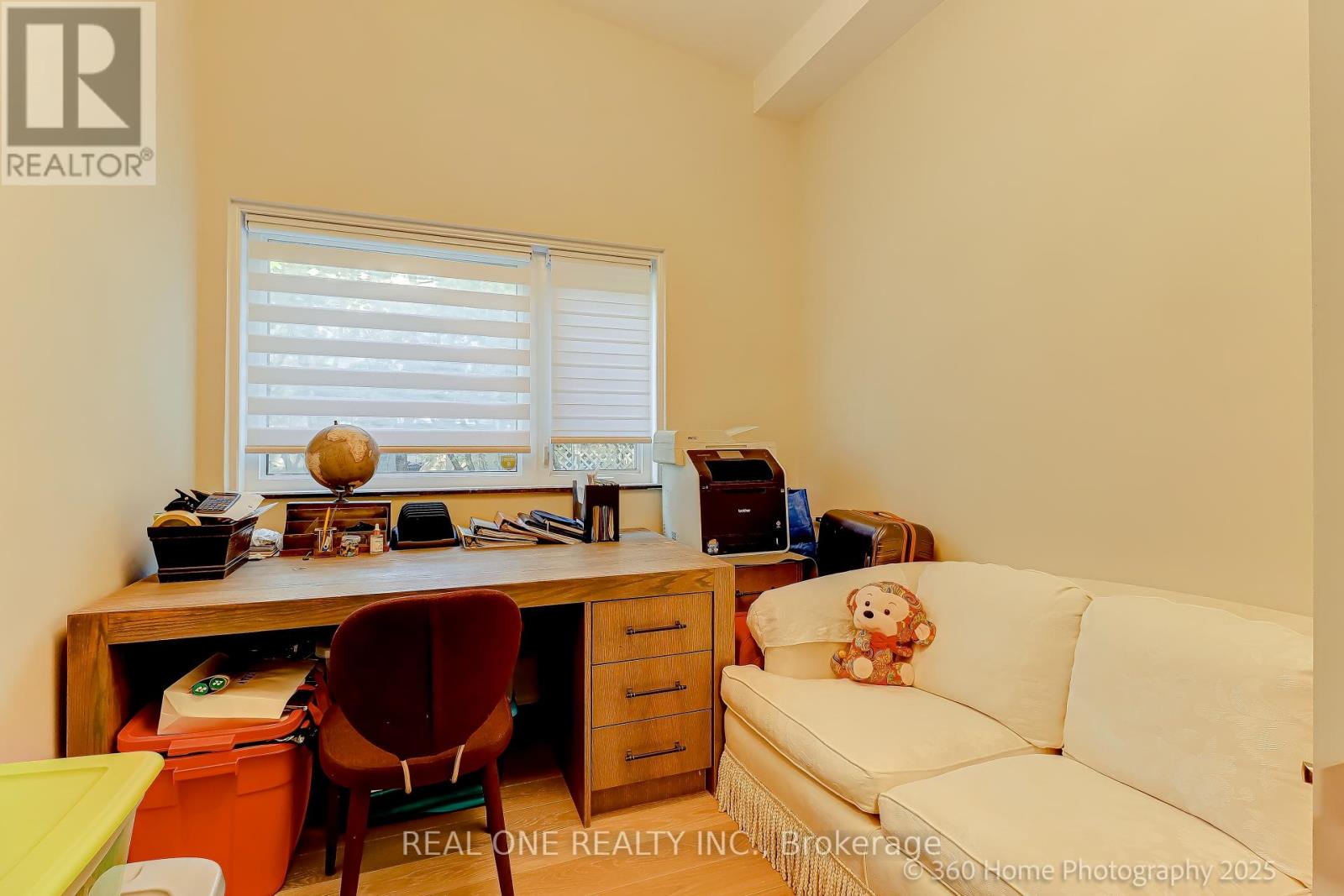 10 North Hills Terrace, Toronto, Ontario  M3C 1M6 - Photo 13 - C12431385