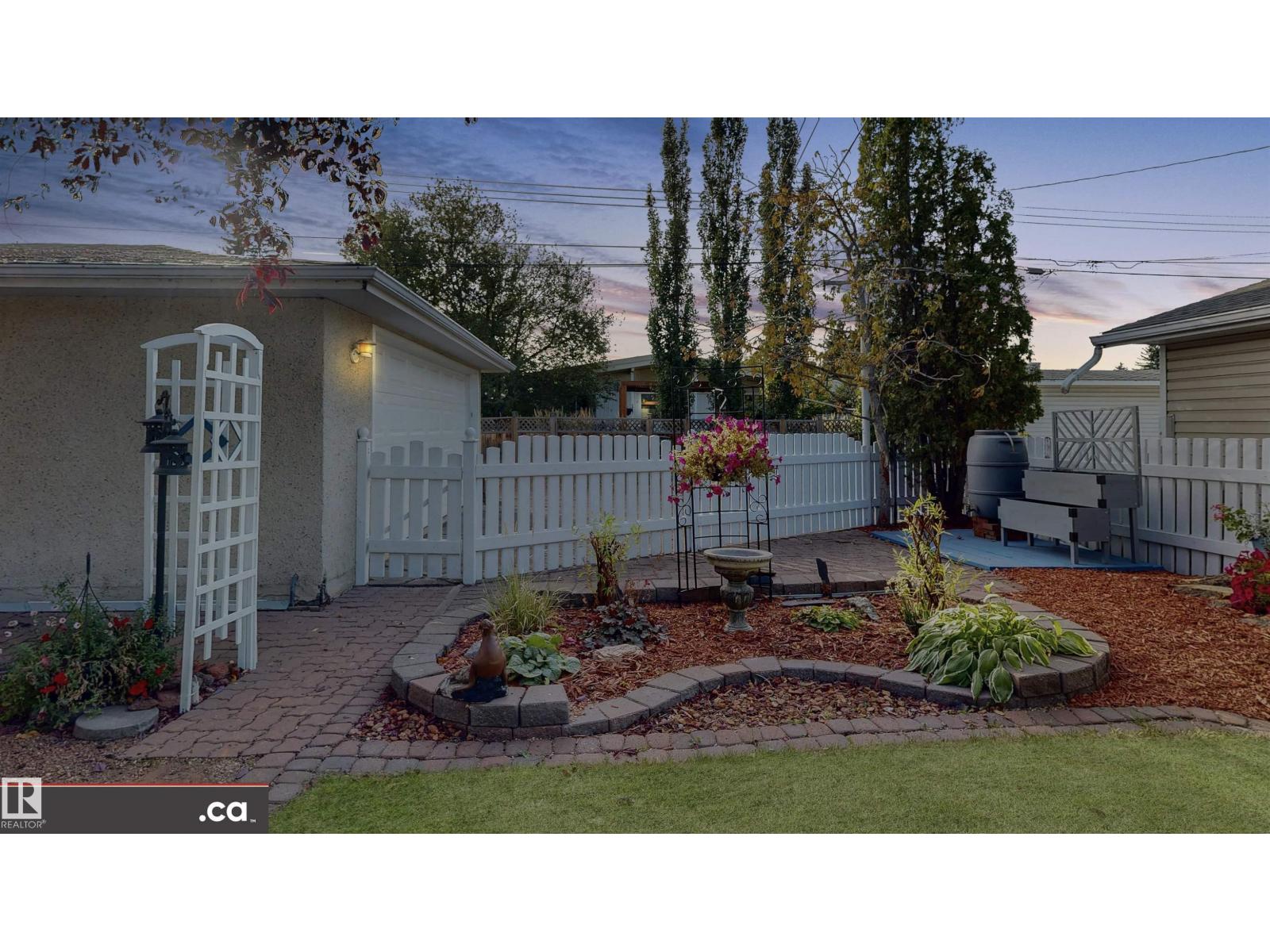 8428 54 St Nw, Edmonton, Alberta  T6B 1H1 - Photo 44 - E4459928