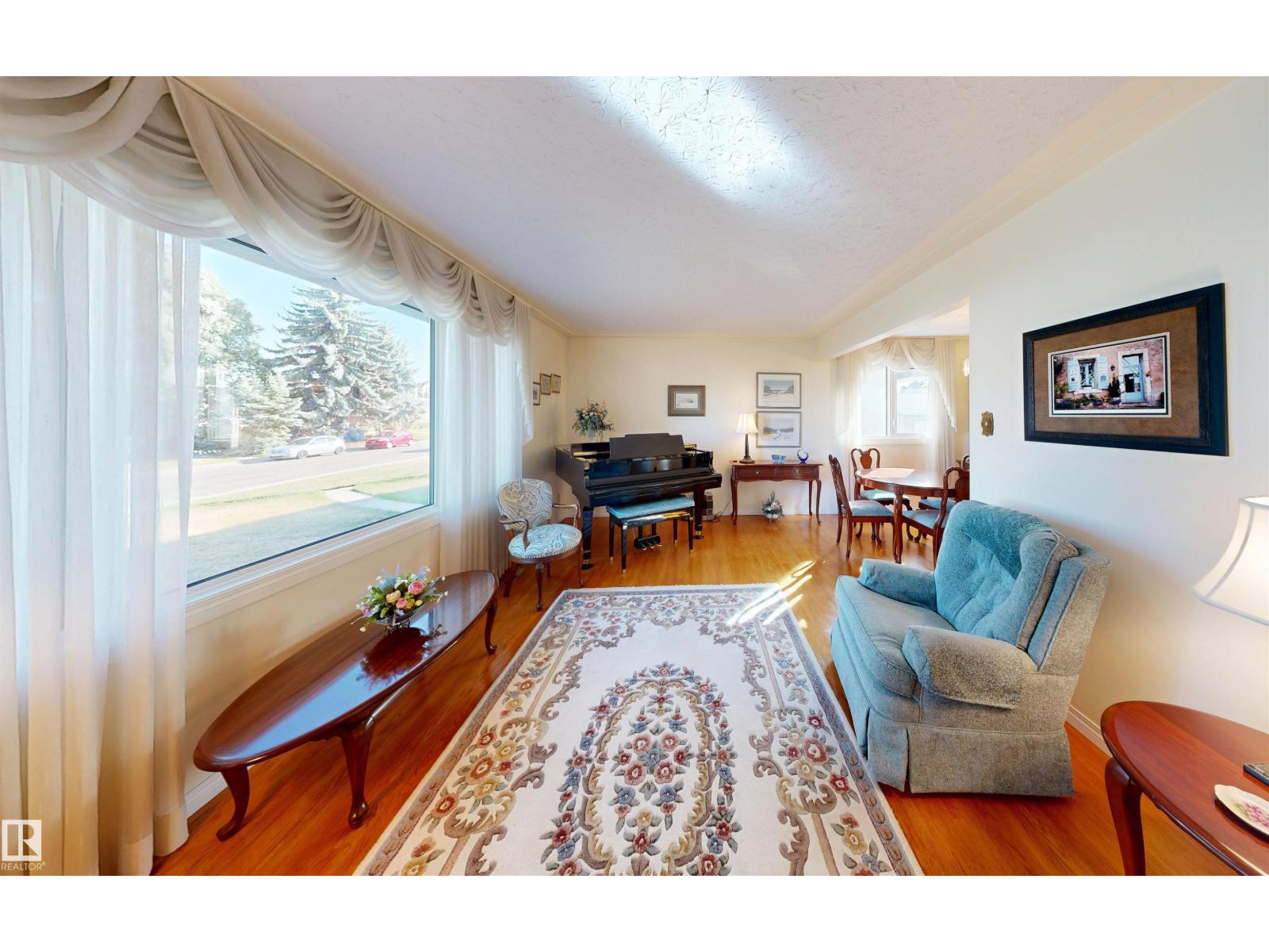8428 54 St Nw, Edmonton, Alberta  T6B 1H1 - Photo 7 - E4459928