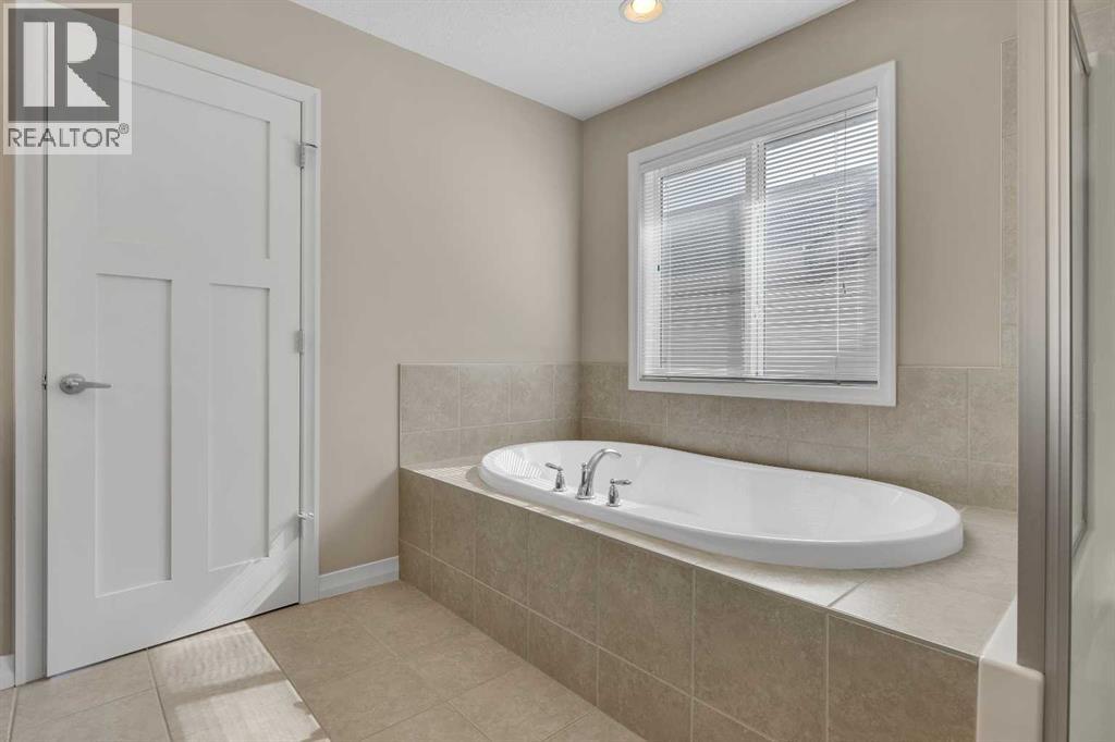224 Panamount Point Nw, Calgary, Alberta  T3K 0H8 - Photo 25 - A2258244