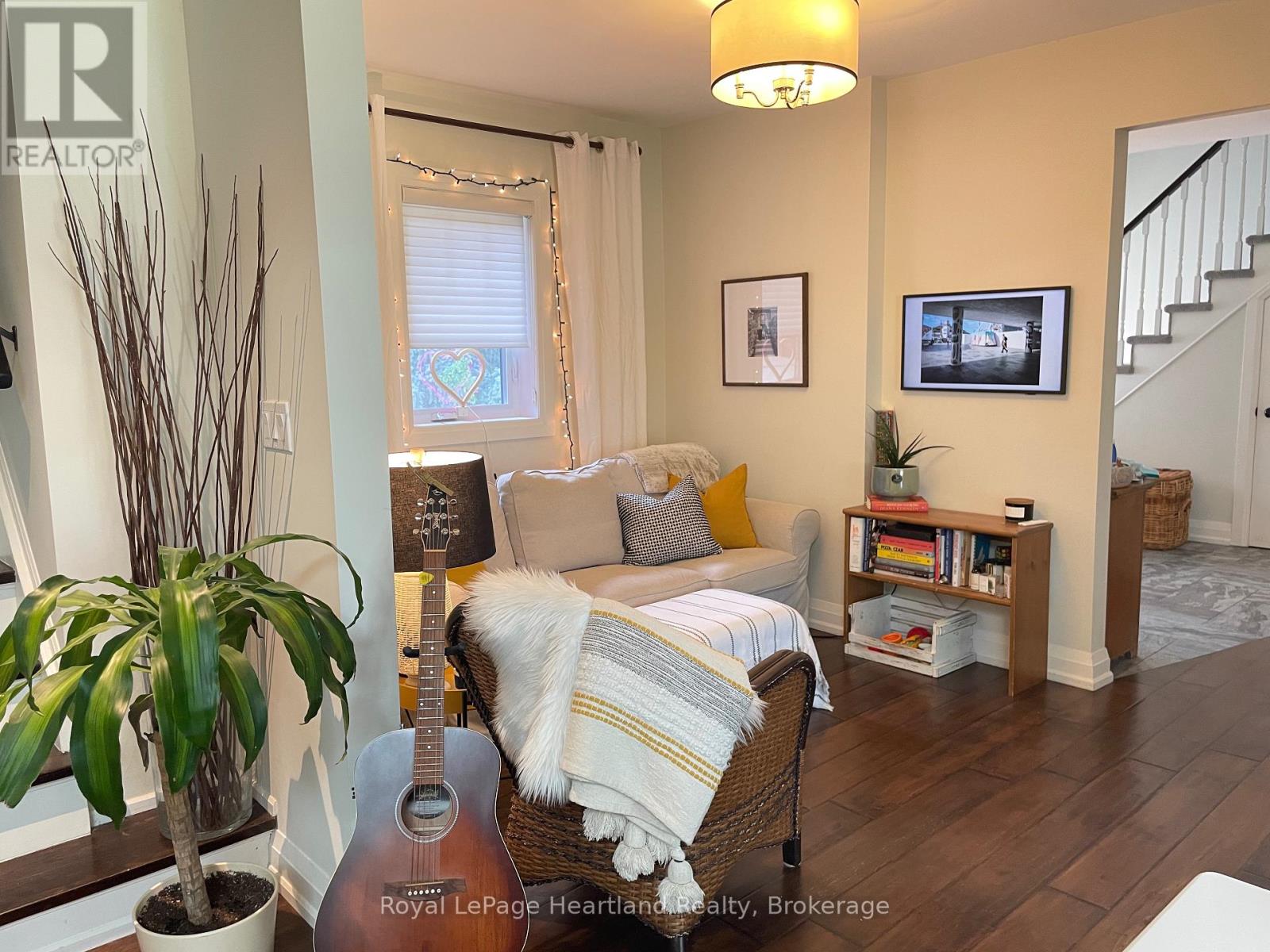 15 Scarborough Heights Boulevard, Toronto, Ontario  M1M 2V3 - Photo 11 - E12431391