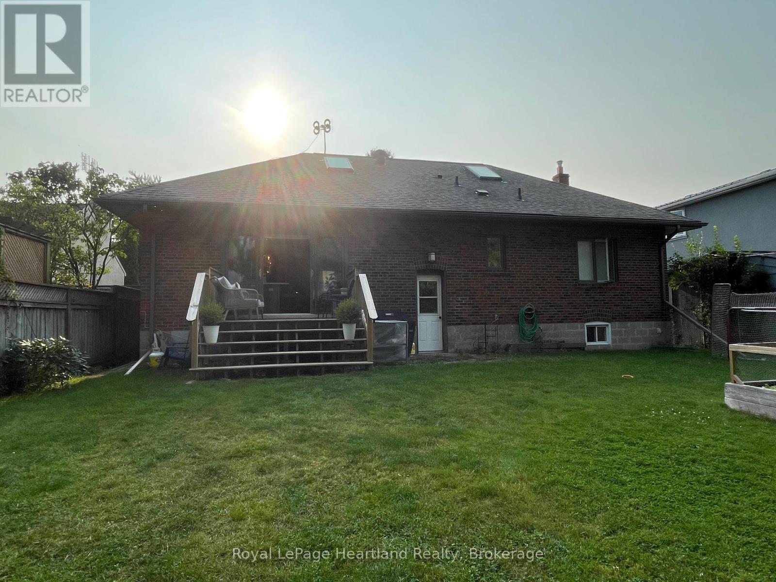 15 Scarborough Heights Boulevard, Toronto, Ontario  M1M 2V3 - Photo 31 - E12431391