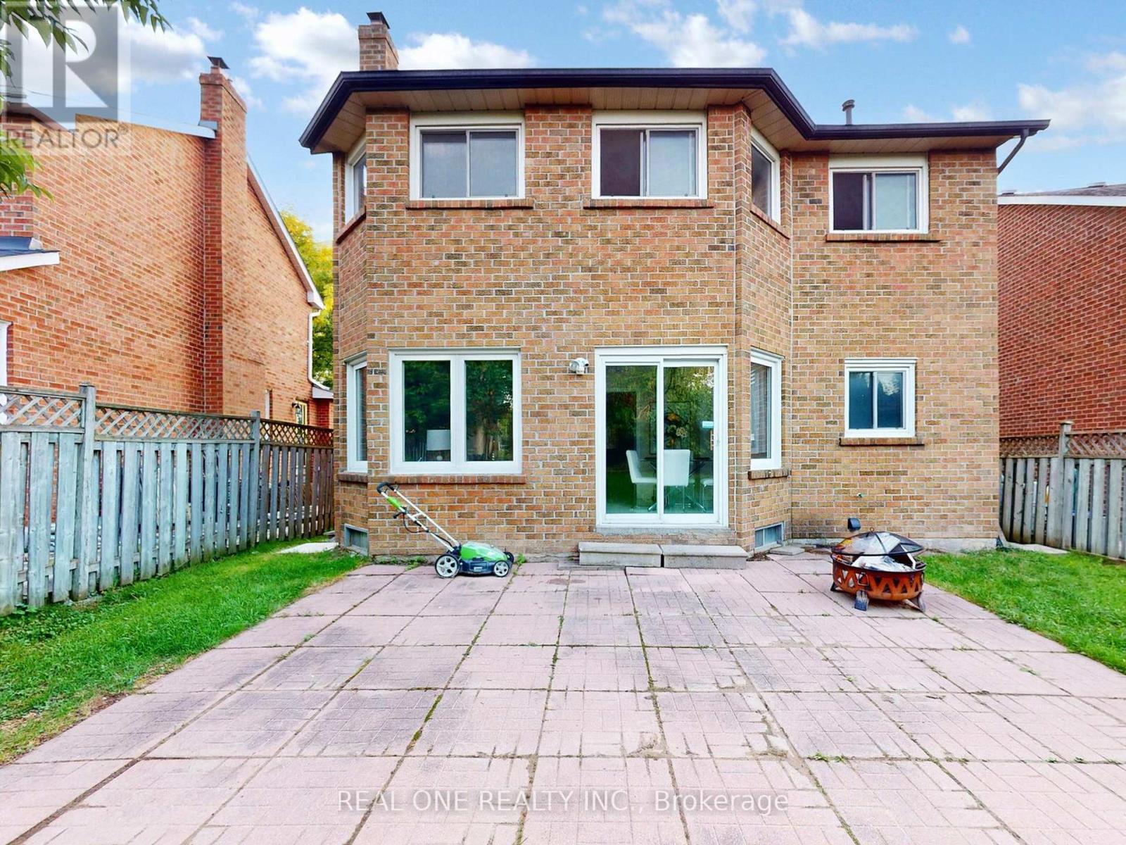355 Church Street S, Richmond Hill, Ontario  L4C 8G3 - Photo 23 - N12428799