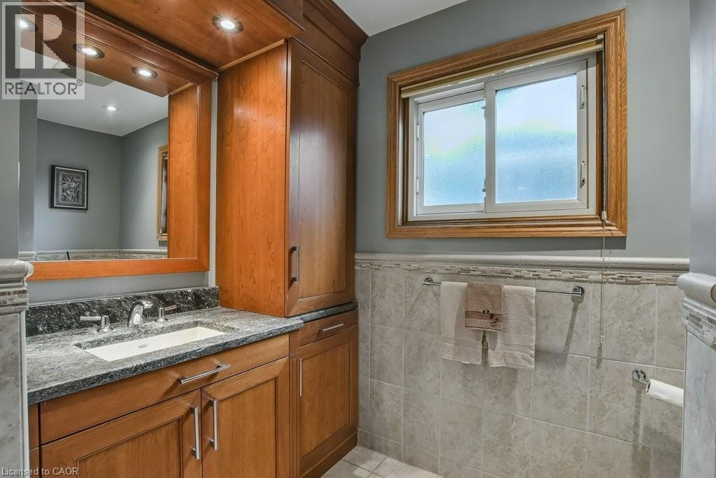 28 Meadow Crescent, Kitchener, Ontario  N2M 4E7 - Photo 12 - 40769616
