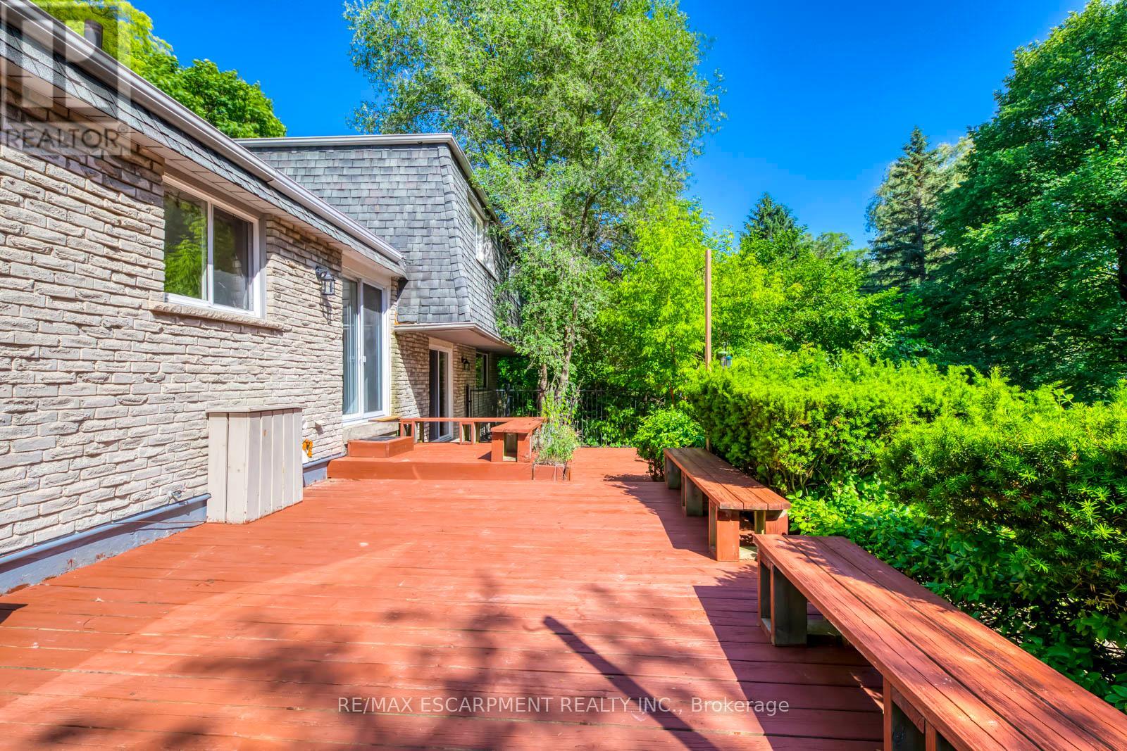 170 Cavendish Court, Oakville, Ontario  L6J 5S2 - Photo 41 - W12357258