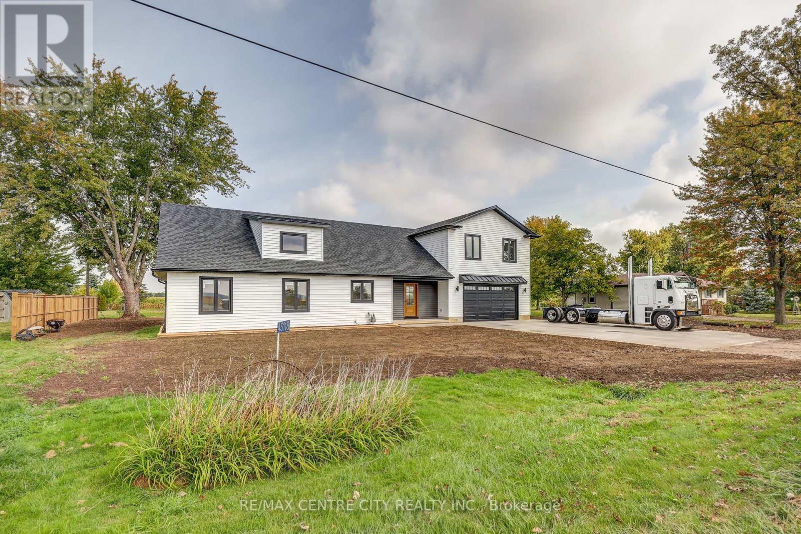 45118 Talbot Line, Central Elgin, Ontario  N5P 3S7 - Photo 1 - X12431424