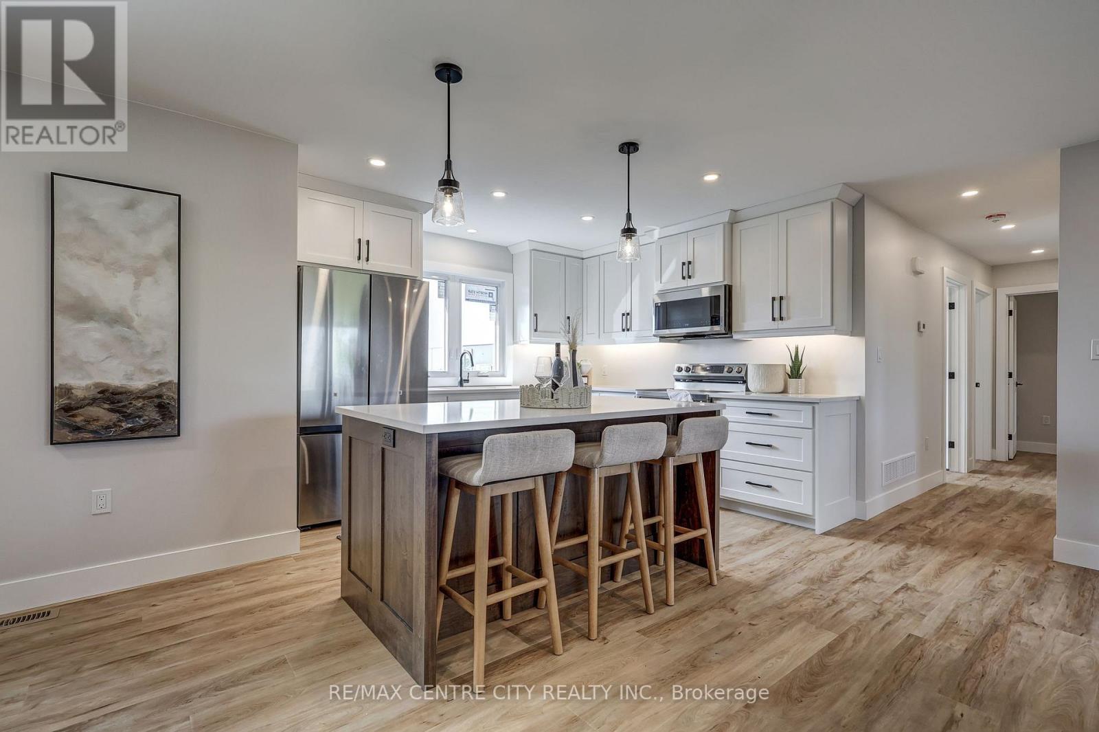 45118 Talbot Line, Central Elgin, Ontario  N5P 3S7 - Photo 10 - X12431424