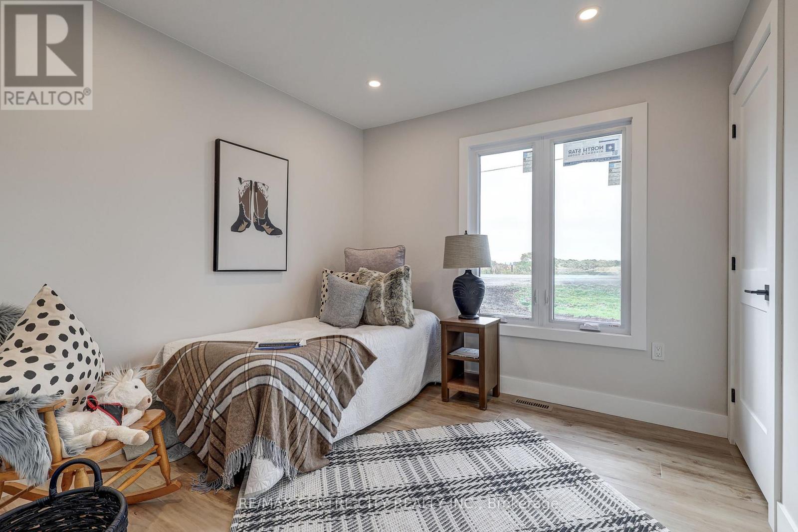 45118 Talbot Line, Central Elgin, Ontario  N5P 3S7 - Photo 14 - X12431424