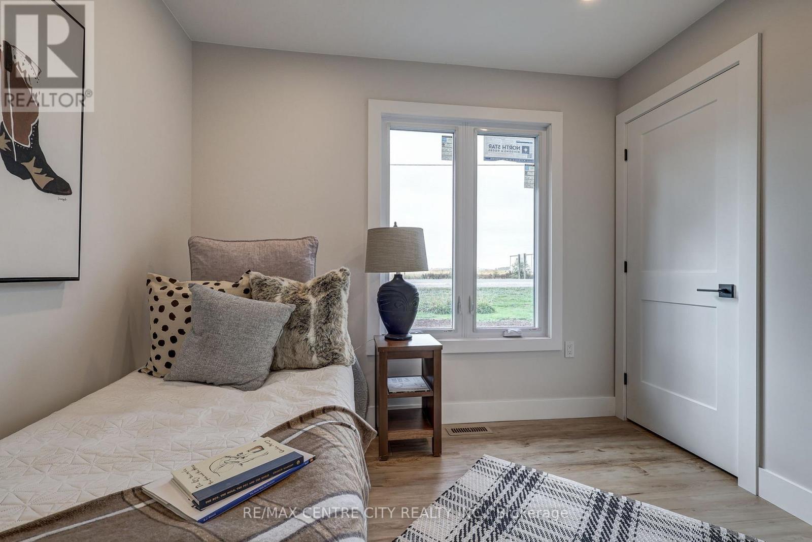 45118 Talbot Line, Central Elgin, Ontario  N5P 3S7 - Photo 15 - X12431424