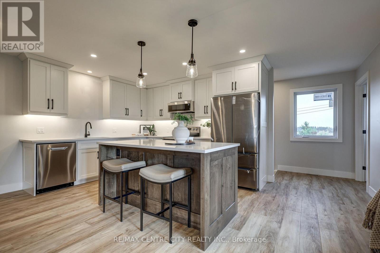 45118 Talbot Line, Central Elgin, Ontario  N5P 3S7 - Photo 25 - X12431424