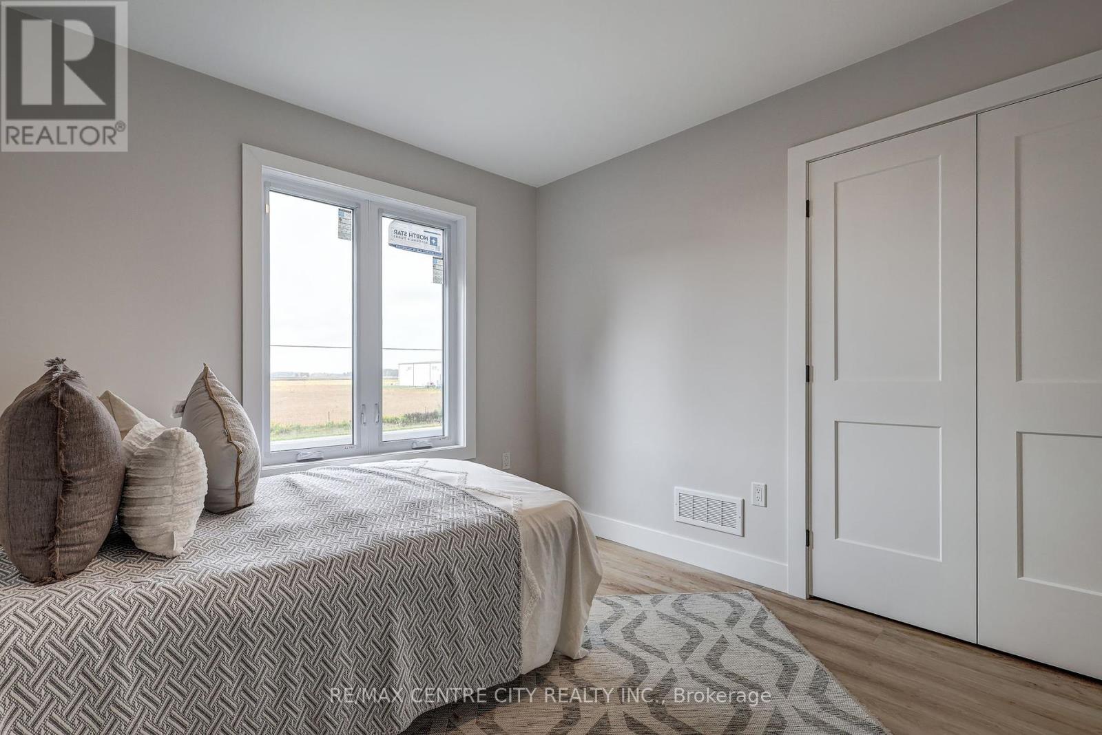45118 Talbot Line, Central Elgin, Ontario  N5P 3S7 - Photo 38 - X12431424