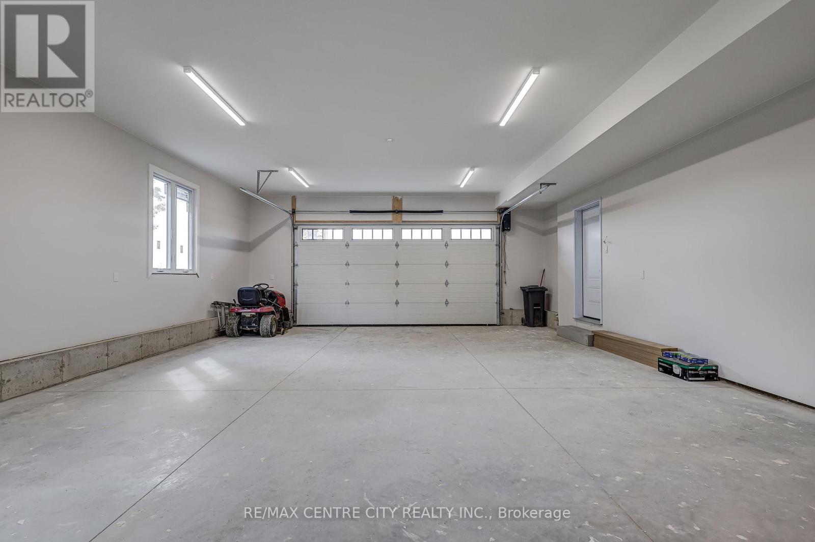 45118 Talbot Line, Central Elgin, Ontario  N5P 3S7 - Photo 41 - X12431424